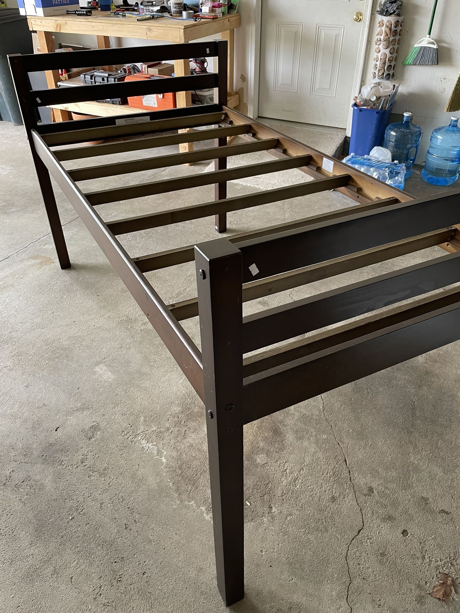 Mid-height Loft Frame - Twin