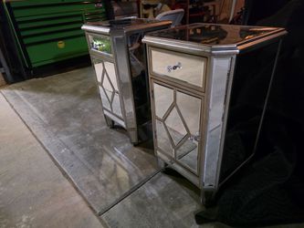 Mirror night stands