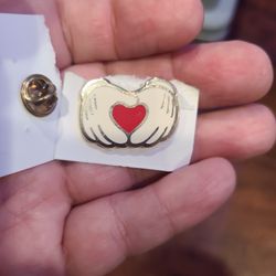 Mickey Heart Hands Individual Pin Disney Park Trading Pins 