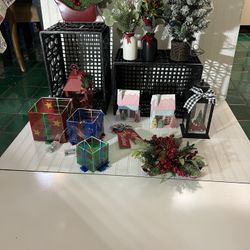 Xmas Stuff / Storage Containers 