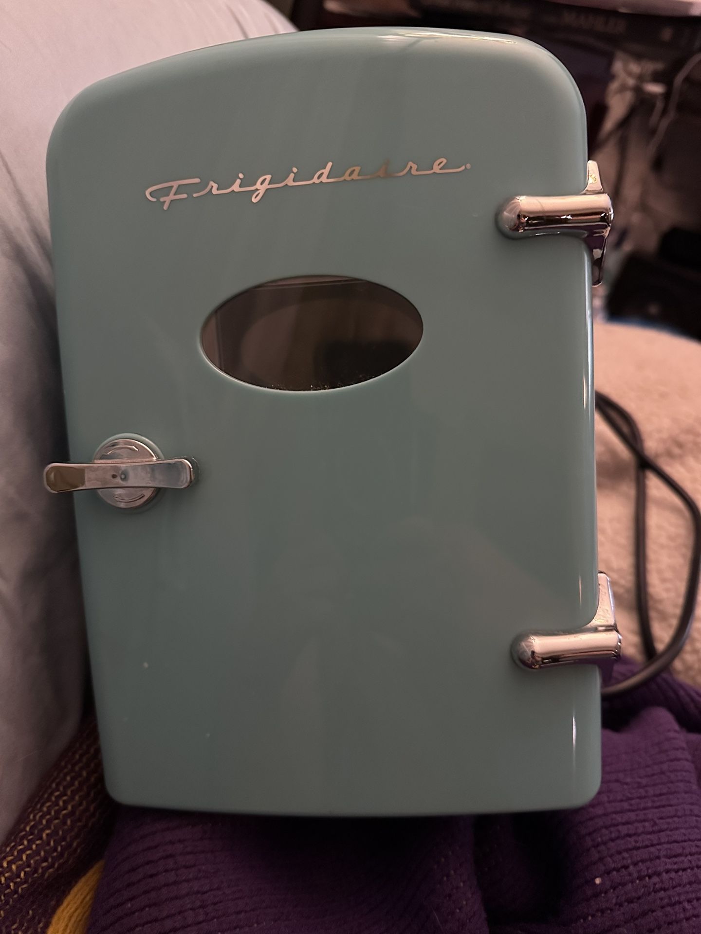 Desktop Or Travel Fridge