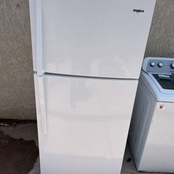 Whirlpool Refrigerator Like New