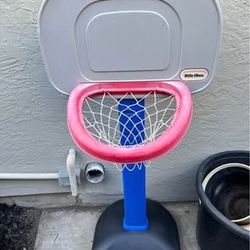 Little Tikes Basketball Hoop