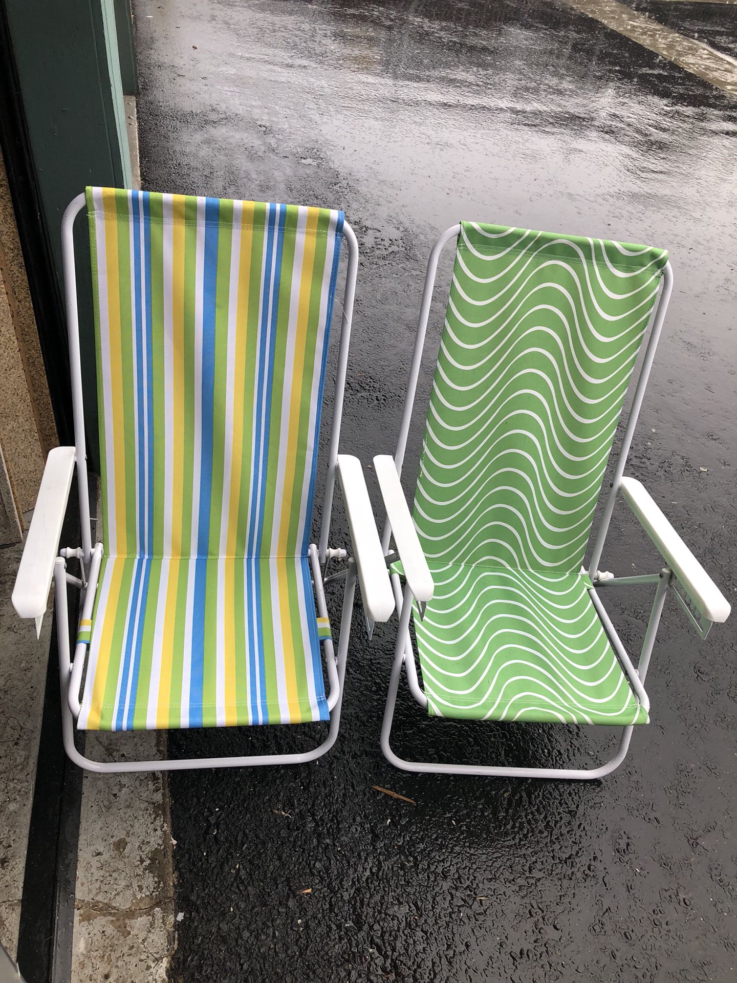 2Chairs for the beach in very good condition