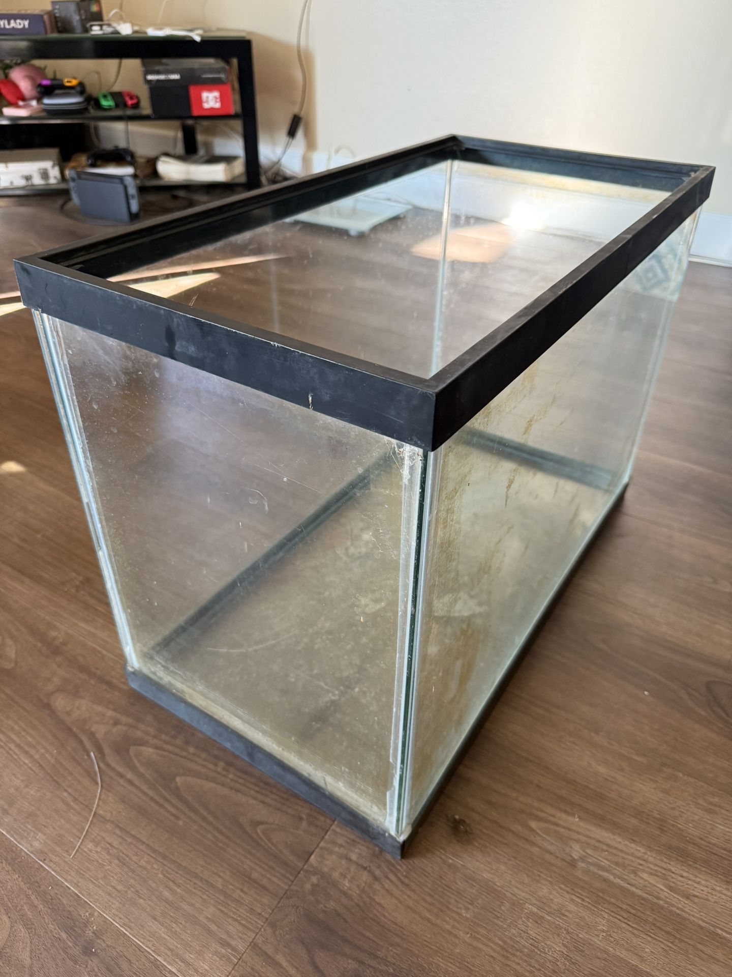 20 Gallon Fish Tank