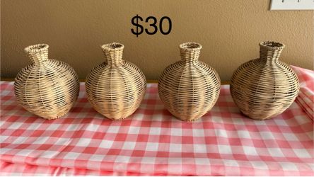 Wicker Vase Decor (Set of 4) Price: $30