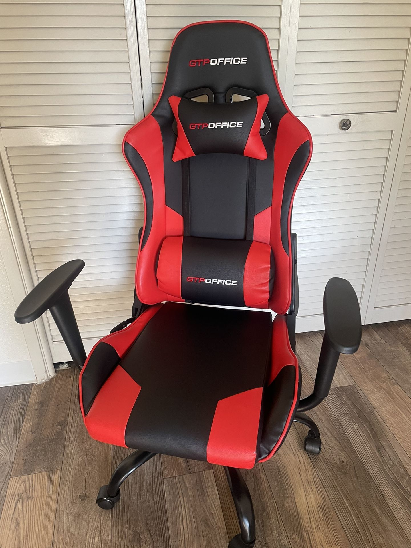 GTP OFFICE GAMING CHAIR WITH VIBRATION for Sale in Stockton CA