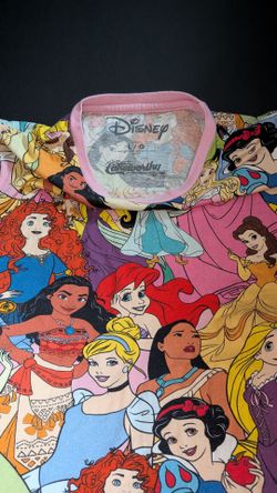 Cakeworthy Disney Princess Characters Allover Print T-Shirt Women Size Large