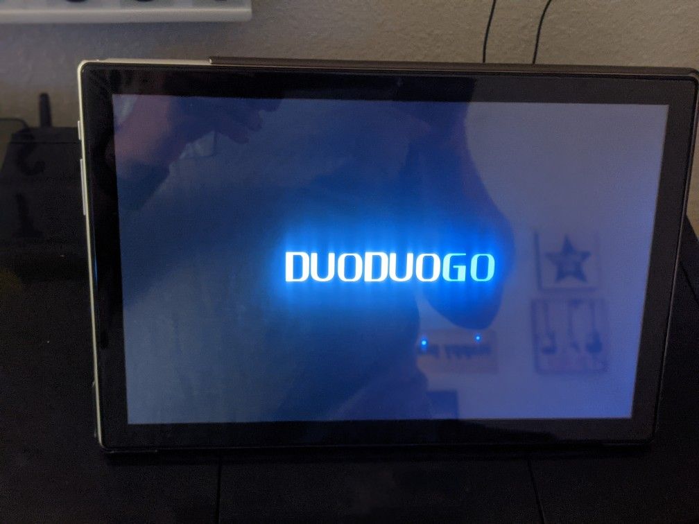 Tablet Like New Please See Pics ๐ธ