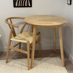 28.3" Small Round Dining Table for 2,Wooden Space-Saving Kitchen Dinner Table Rustic Wood Dining Table Mid Century Modern Kitchen Table