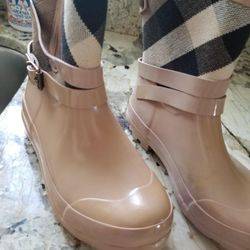 Kids Burberry Rain Boots Size 1