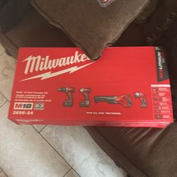 Milwaukee M18 5-Tool Combo Kit, model 2696-24