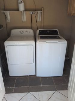 Washer dryer set