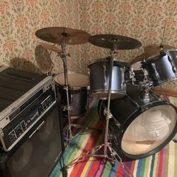 Tama Rockstar acoustic Drumset