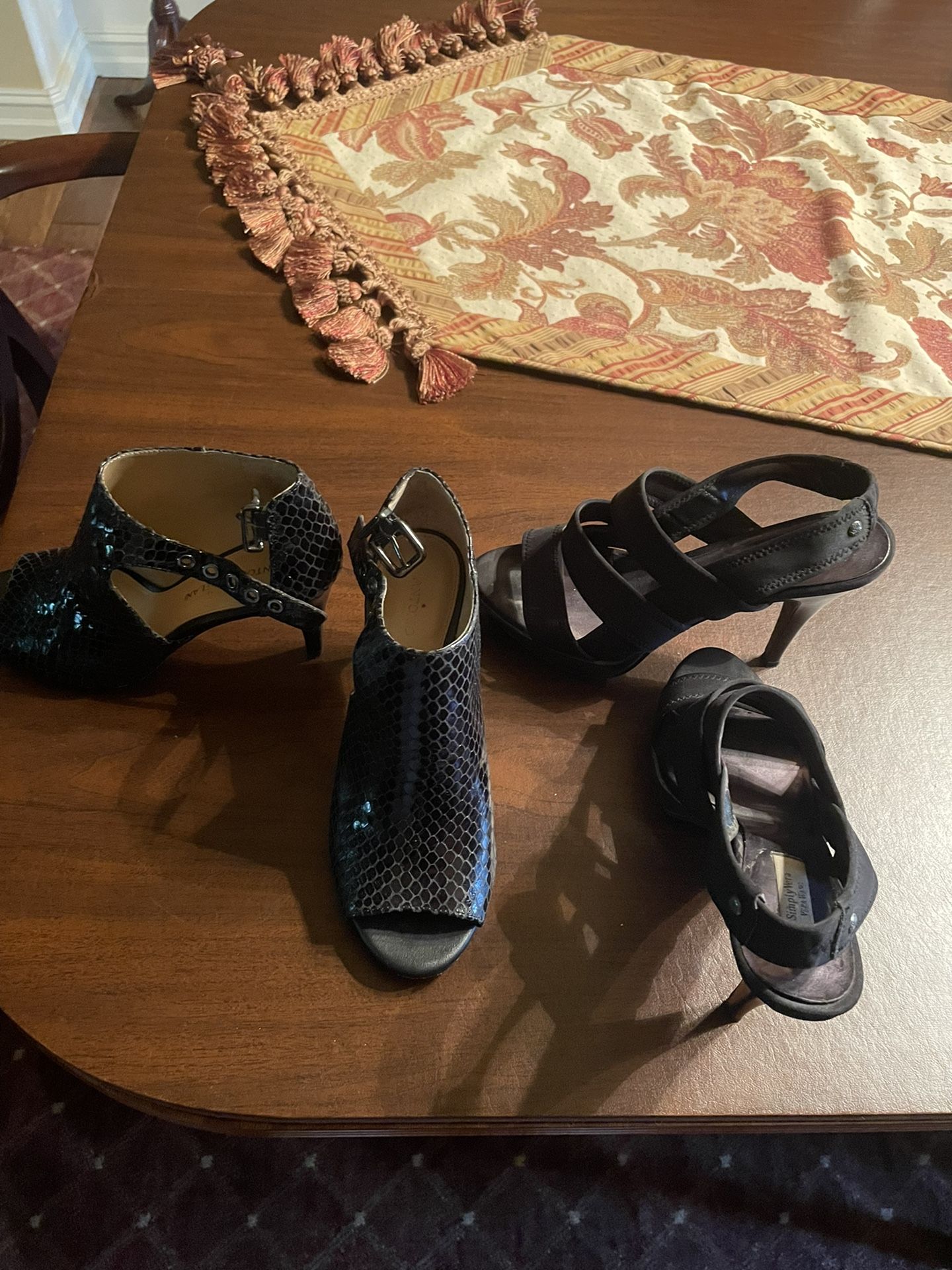 Size 6 1/2 Ladies Heels