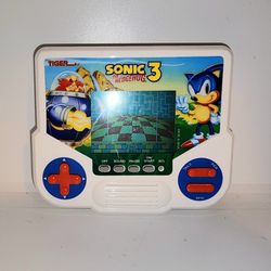 Tiger handheld Sonic the Hedgehog 3 electronic game retro style 2020... missing battery cover but works 