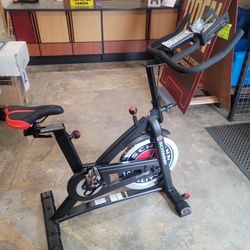 Schwinn IC3 spin exercise bike

$350 FIRM new in box
$390 Firm assembled