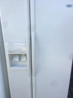 WHIRLPOOL PROFILE FRIDGE WHITE 36" WORKS LOOKS PERFECT PLUGGED IN