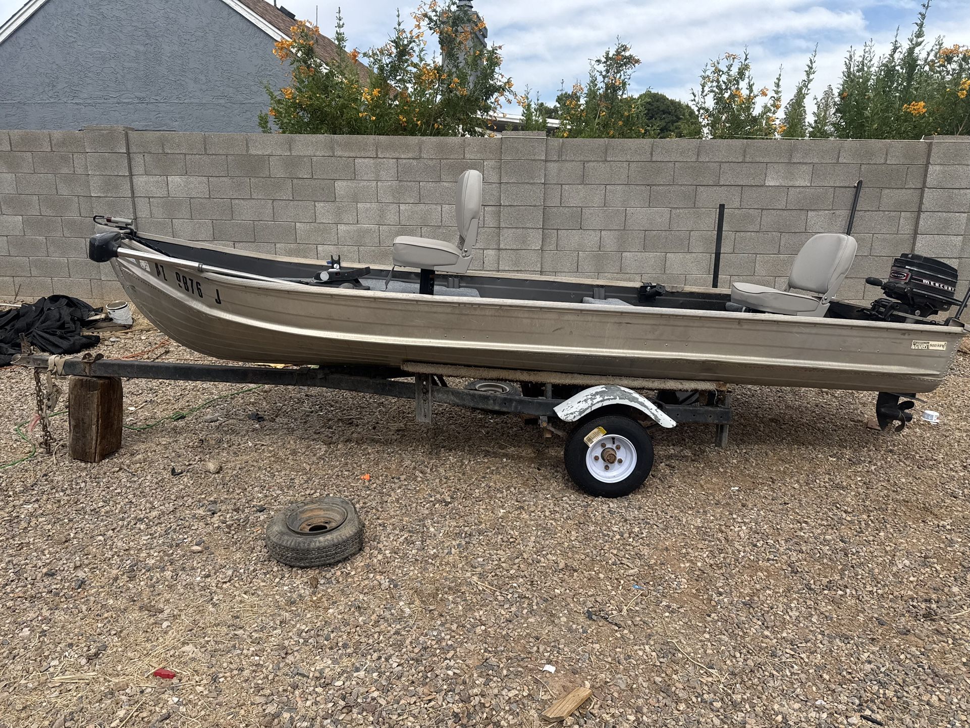 14ft Boat An Trailer