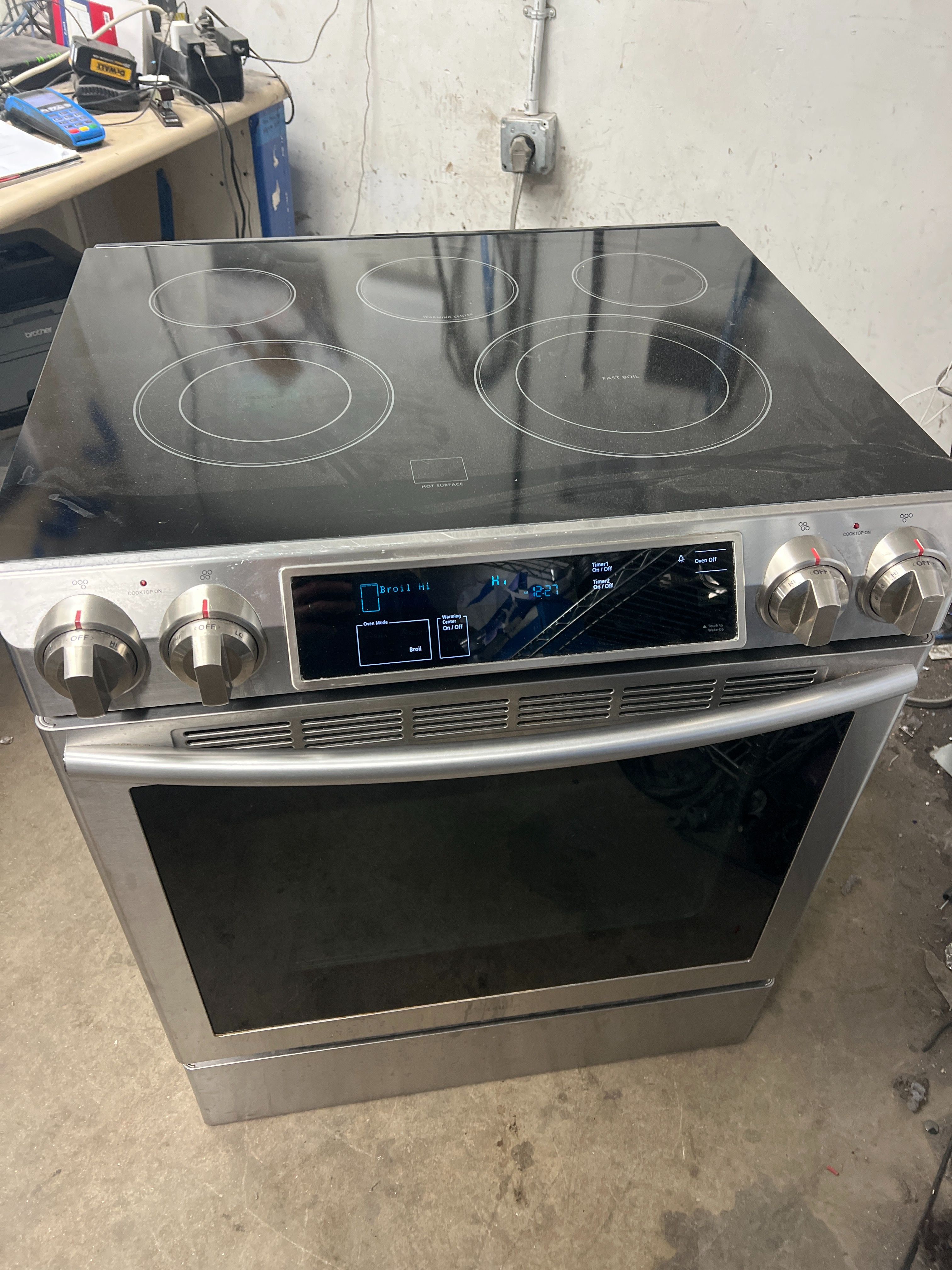 Samsung stainless steel glasstop stove , slide in -free delivery