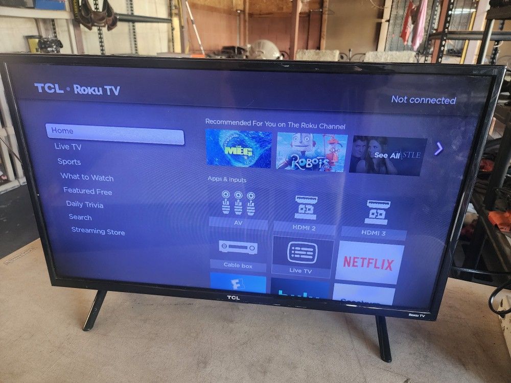 Smart TV With Control 