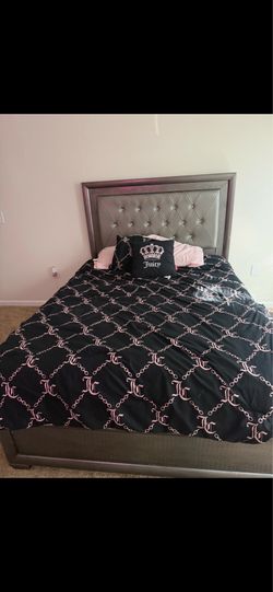 Gray queen bed