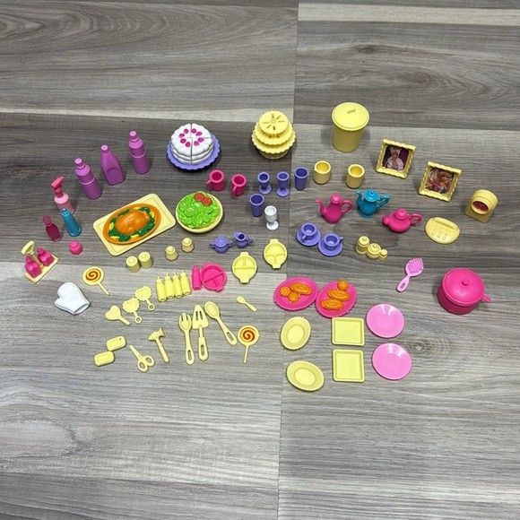 Vintage Barbie accessories lot set