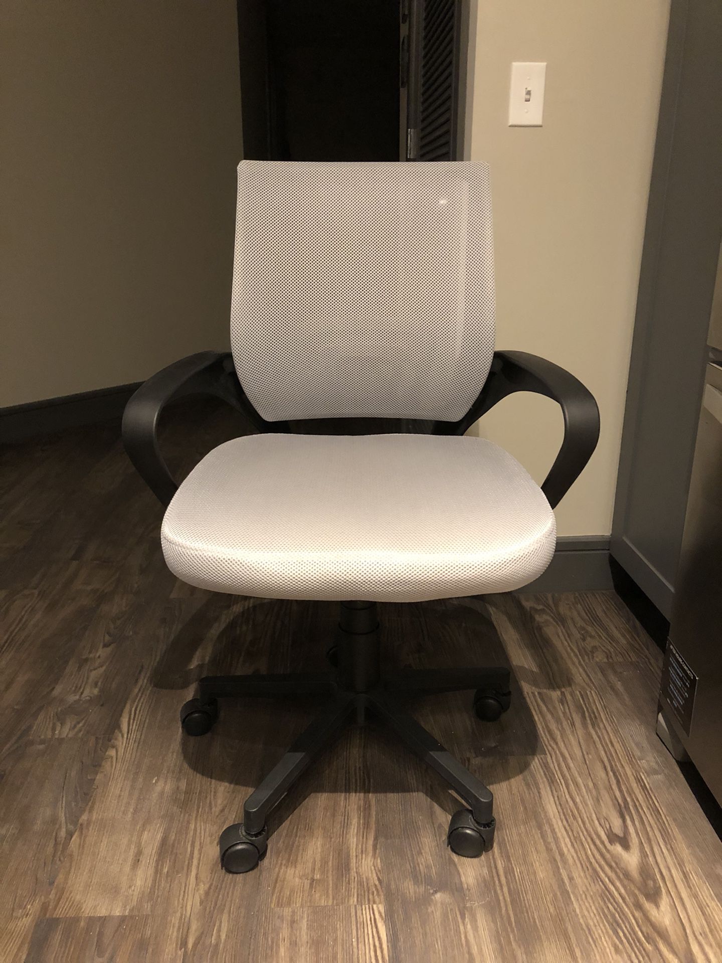 Barely Used Office Chair For Sale