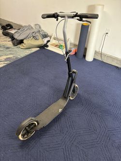 Adult Scooter (hand and foot brakes, collapsible)