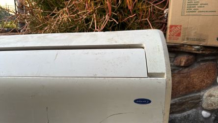 Carrier 24000 BTU Minisplit