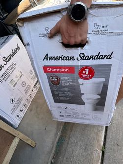 American Standard Rumson Chair Height Elongated Complete Toilet