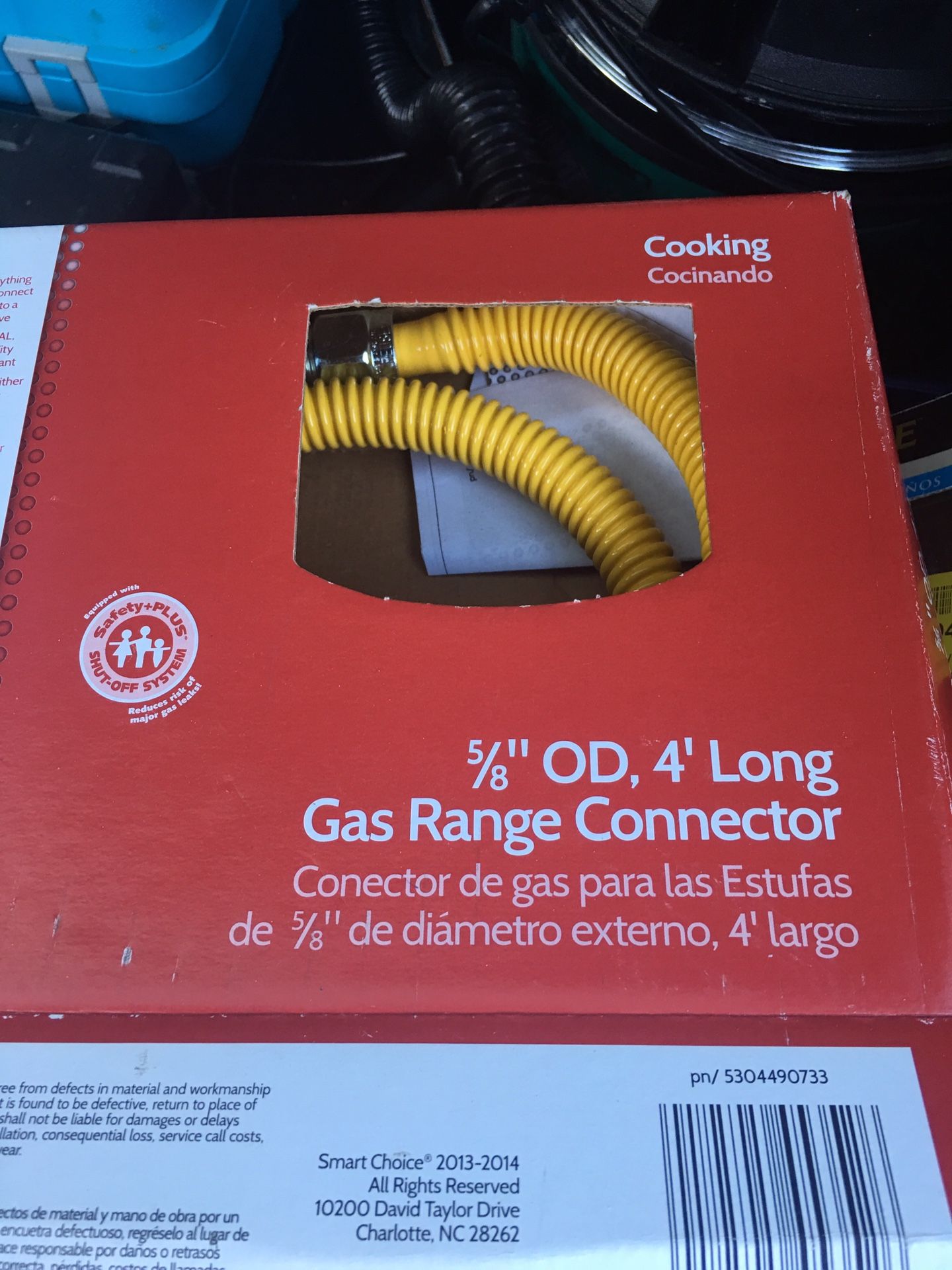New in box 4 foot 5/8” gas range connector...