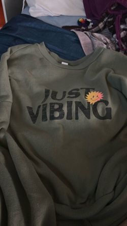 sweatshirt