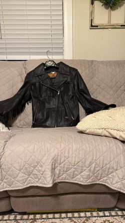 Fringe Leather Harley Davidson Jacket (size SW)