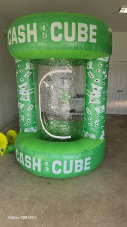 INFLATABLE CASH CUBE WITH 2 BLOWERS "NEW: