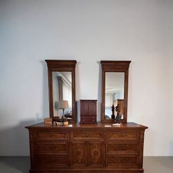 Vintage Huntley by Thomasville Solid Wood Triple Dresser with Two Vanities 