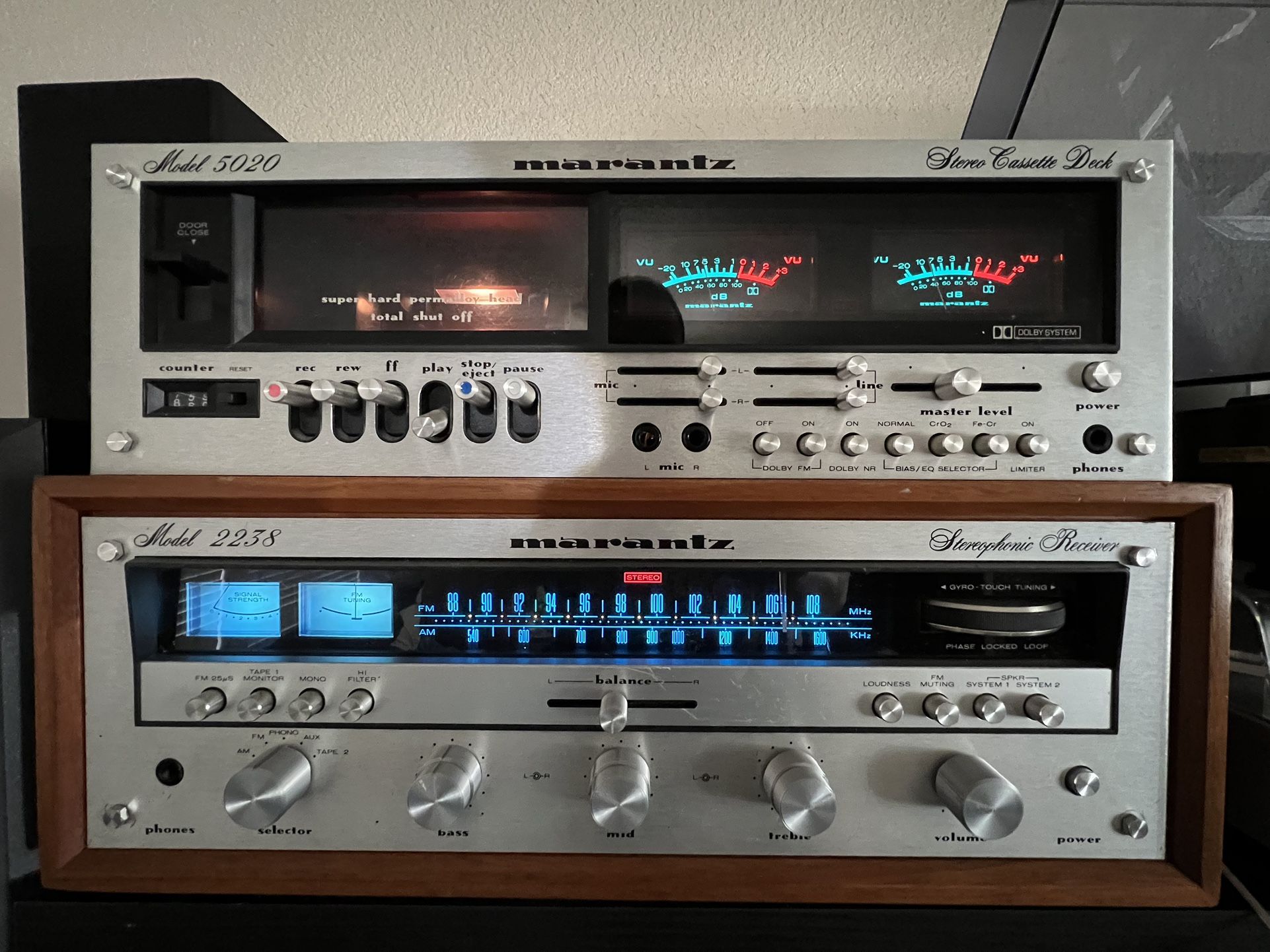 VINTAGE MARANTZ STEREO SYSTEM