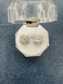 New Inlaid Synthetic Cubic Zarconia Earring Set