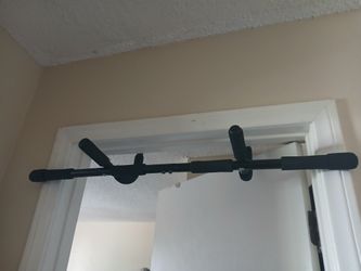 Pull Up Bar