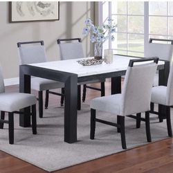 Dining Table And 6 Chairs 