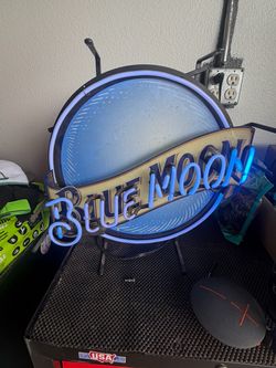 Blue moon sign