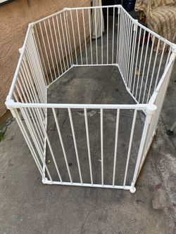 Play pen