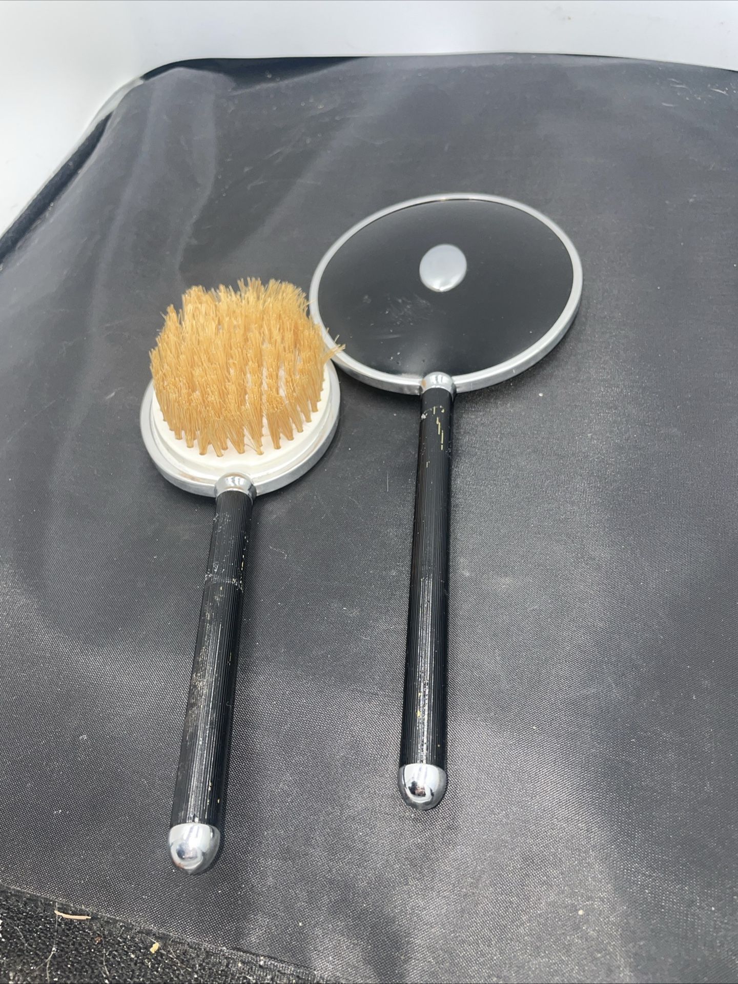 VNTG Handheld Mirror And Brush