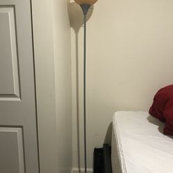 Floor lamp