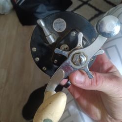 113 Ocean City True Temper Ocean Fishing Reel