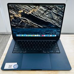 MacBook Air 15” M2 8Ram 256GB 2023