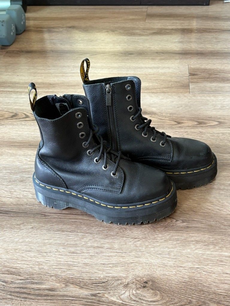Dr. Martens 1460 Max Leather Boots
