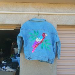 LADIES NICE RHIMESTONE JEAN JACKET SIZE M