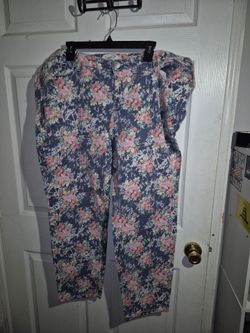 Seven7 brand floral skinny jeans size 24