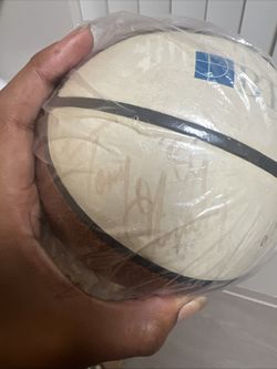 Tony Gonzalez Signed Mini Basketball Year 2007